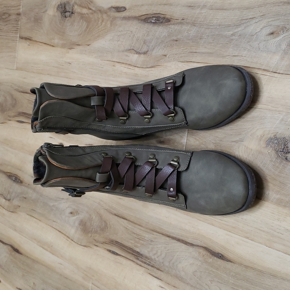 Korks Women Reese Boot Size 9.5